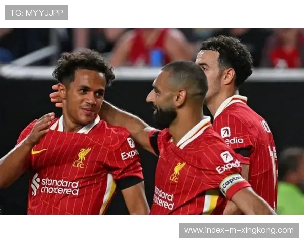 利物浦高位反抢形成射门，萨拉赫补射入网