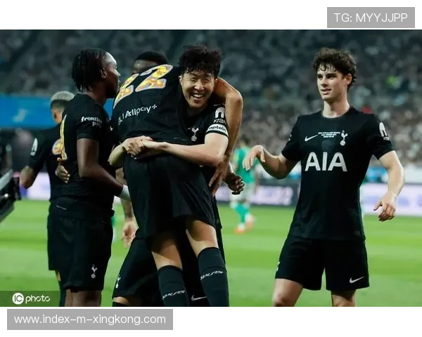 热刺孙兴慜弧顶远射惊艳观众